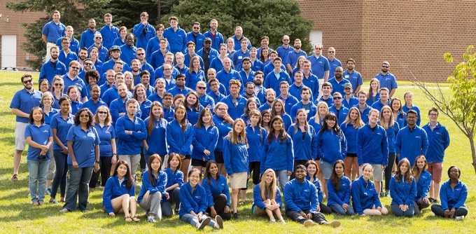Group photo of UB MBA students. 