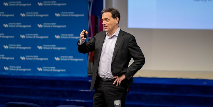 Daniel Pink presenting at the 2021 CLOE Conference. 
