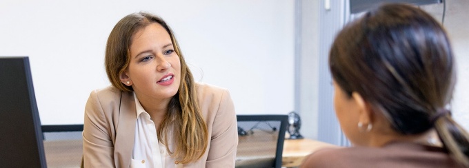 Employer listening to employee. 
