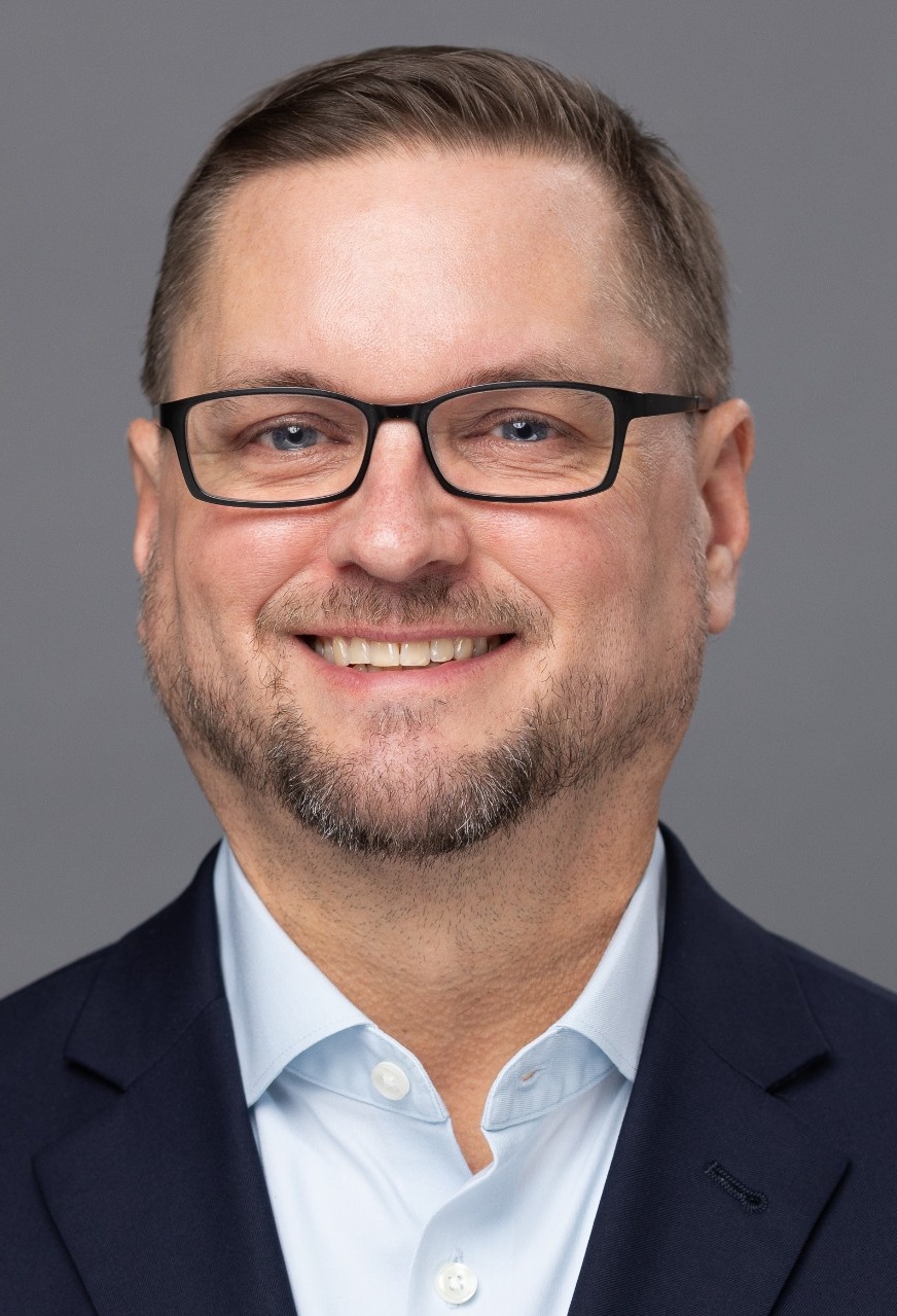 Dale Payne, BS ’04.