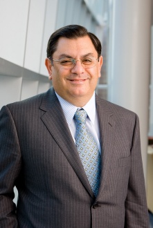 Arjang Assad. 