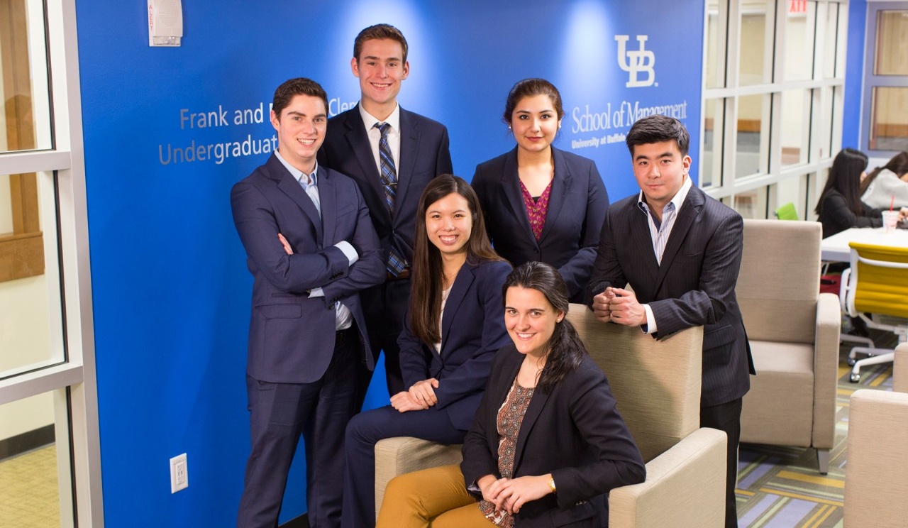 Group of Undergraduate Honors Students, May 2016. 