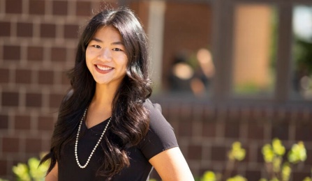 Grace Conrad JD/MBA '27. Link goes to Full-Time MBA homepage. 