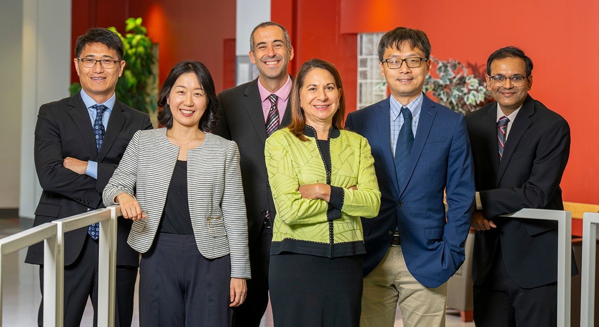 School of Management faculty members. 