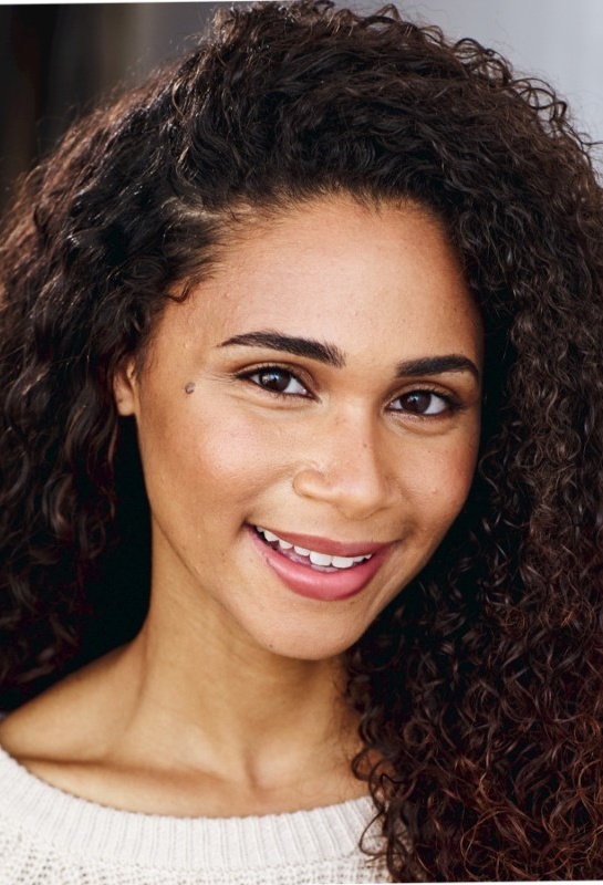 Headshot of Janelle Fore. 
